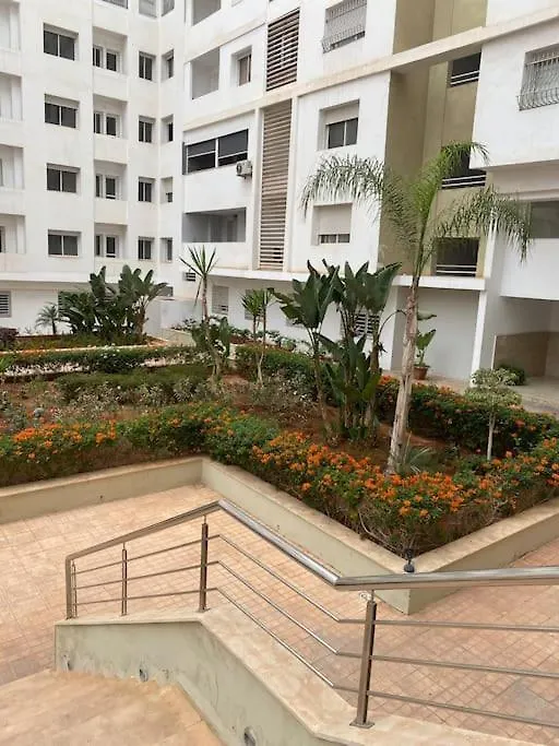 Appart Ensoleille Avec 2 Balcons Vu Piscine Agadir Daire