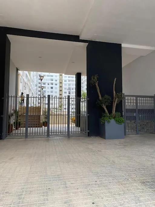 Daire Appart Ensoleille Avec 2 Balcons Vu Piscine Agadir